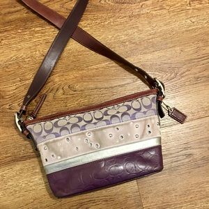 💥3 DAY SALE $39💥 Coach Crossbody 💜